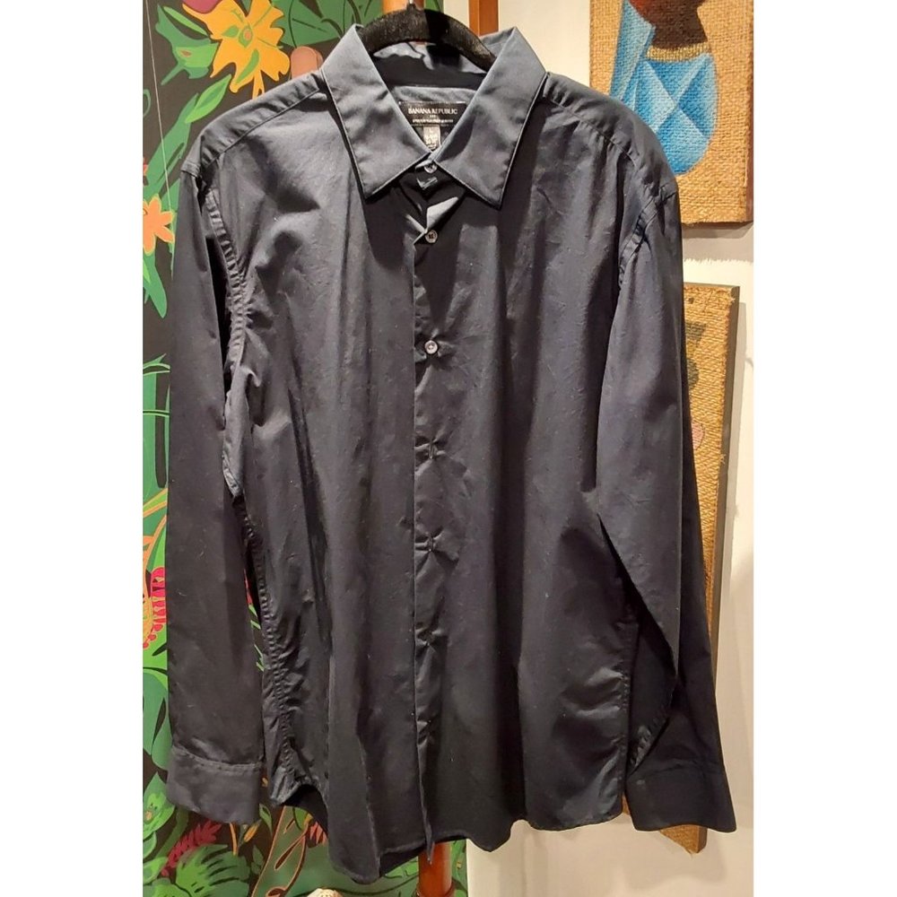 Banana Republic Men's Black Stretch Tailored Slim Buttondown Shirt. Large